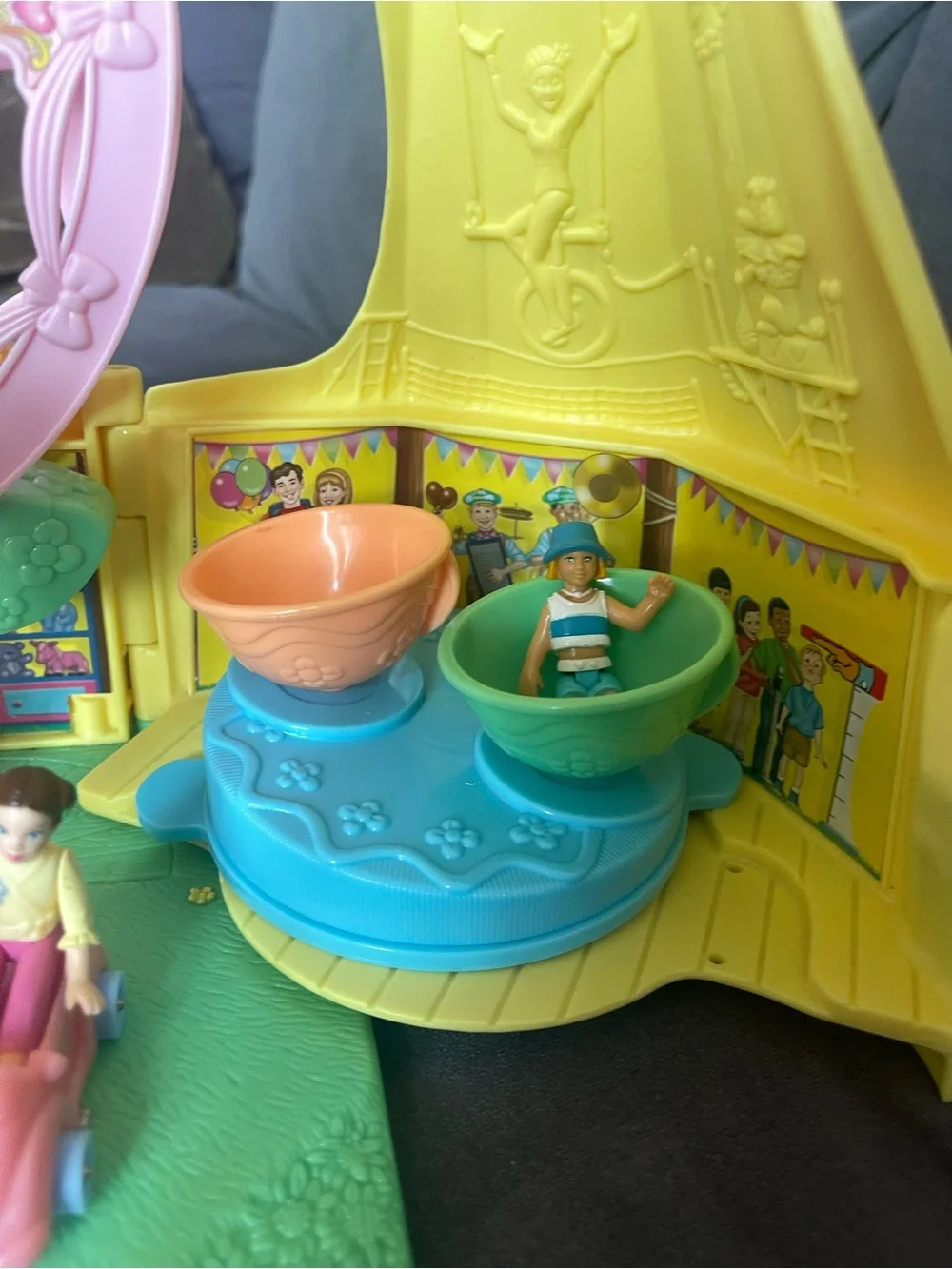 Fisher-Price Country Fair Playset - Pink, Yellow & Green Interactive Toy